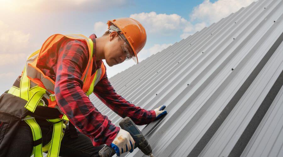 Professional gutter cleaning in Center Point, WV